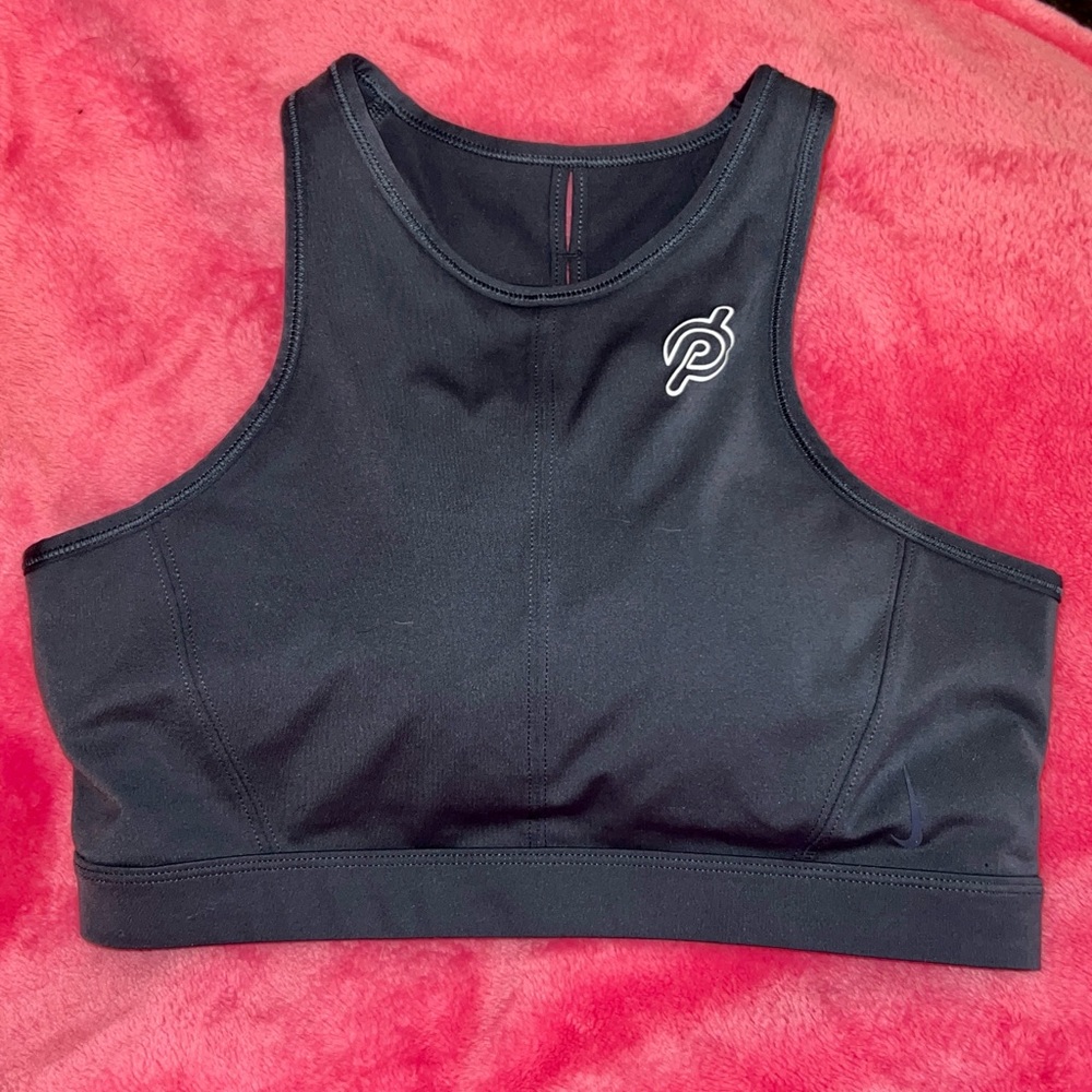 Peloton Swoosh High Neck Athletic Bra Slits in Back Size M Nike